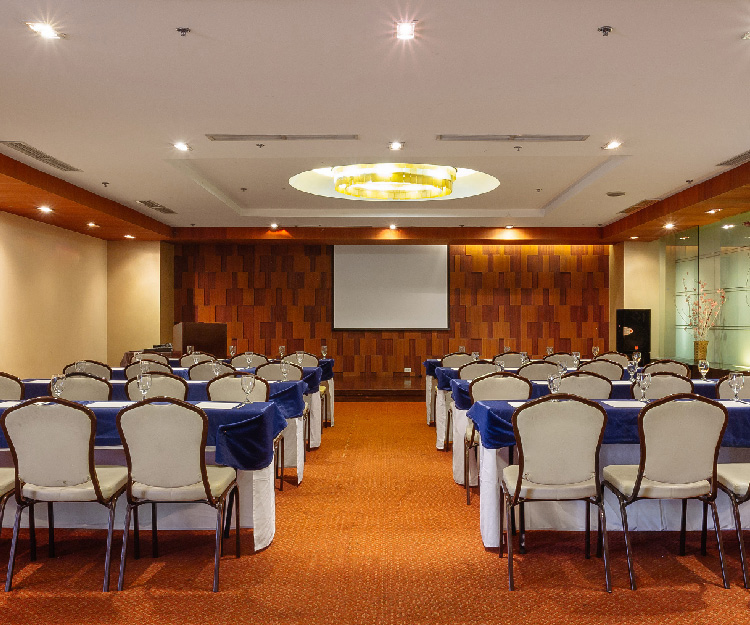 Function Rooms Summit Hotels and Resorts